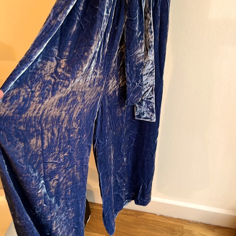 Intermix jumpsuit - Picture 4 of 6